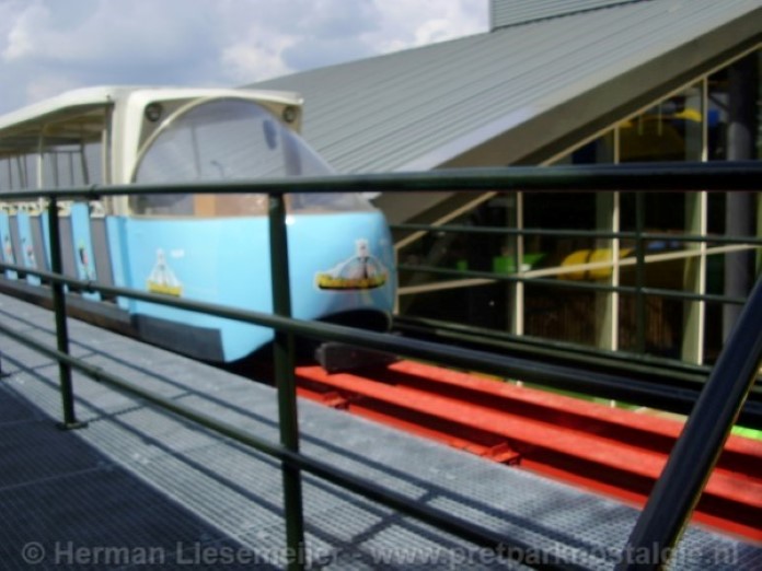 Treinstel uit 1981 monorail Slagharen