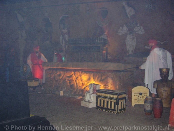 Gardaland - La Valle dei Re