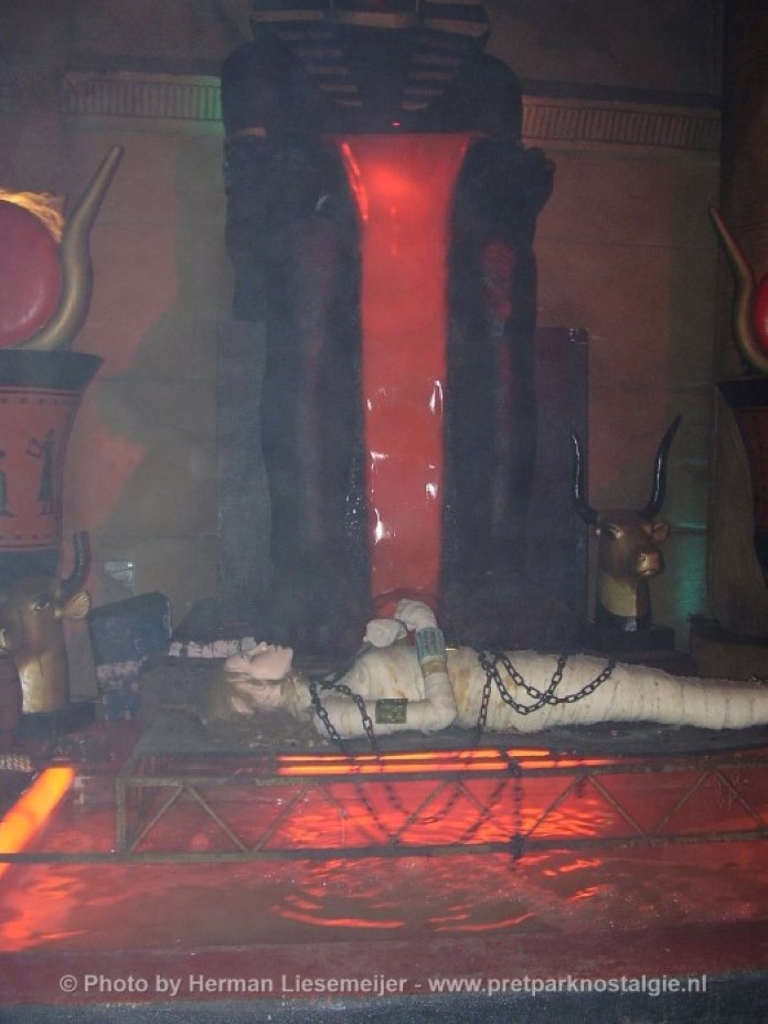 Gardaland - La Valle dei Re