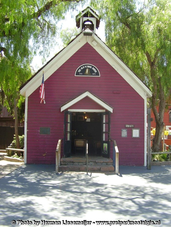 Knott's Berry Farm - Schoolhouse
