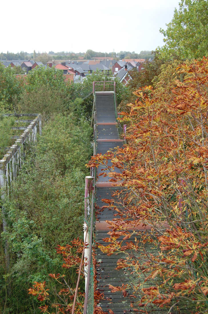 Verlaten pretpark Dadipark, België. Door © Pel Laurens.