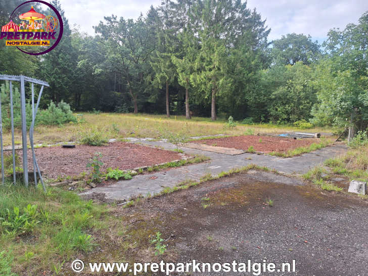 Ooit stond hier het entreegebouw Ooit stond hier het entreegebouw